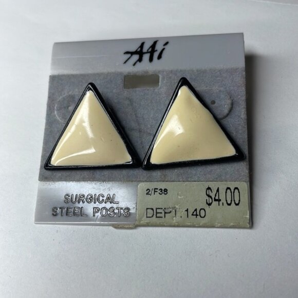AAi Triangle Earrings - Picture 2 of 4